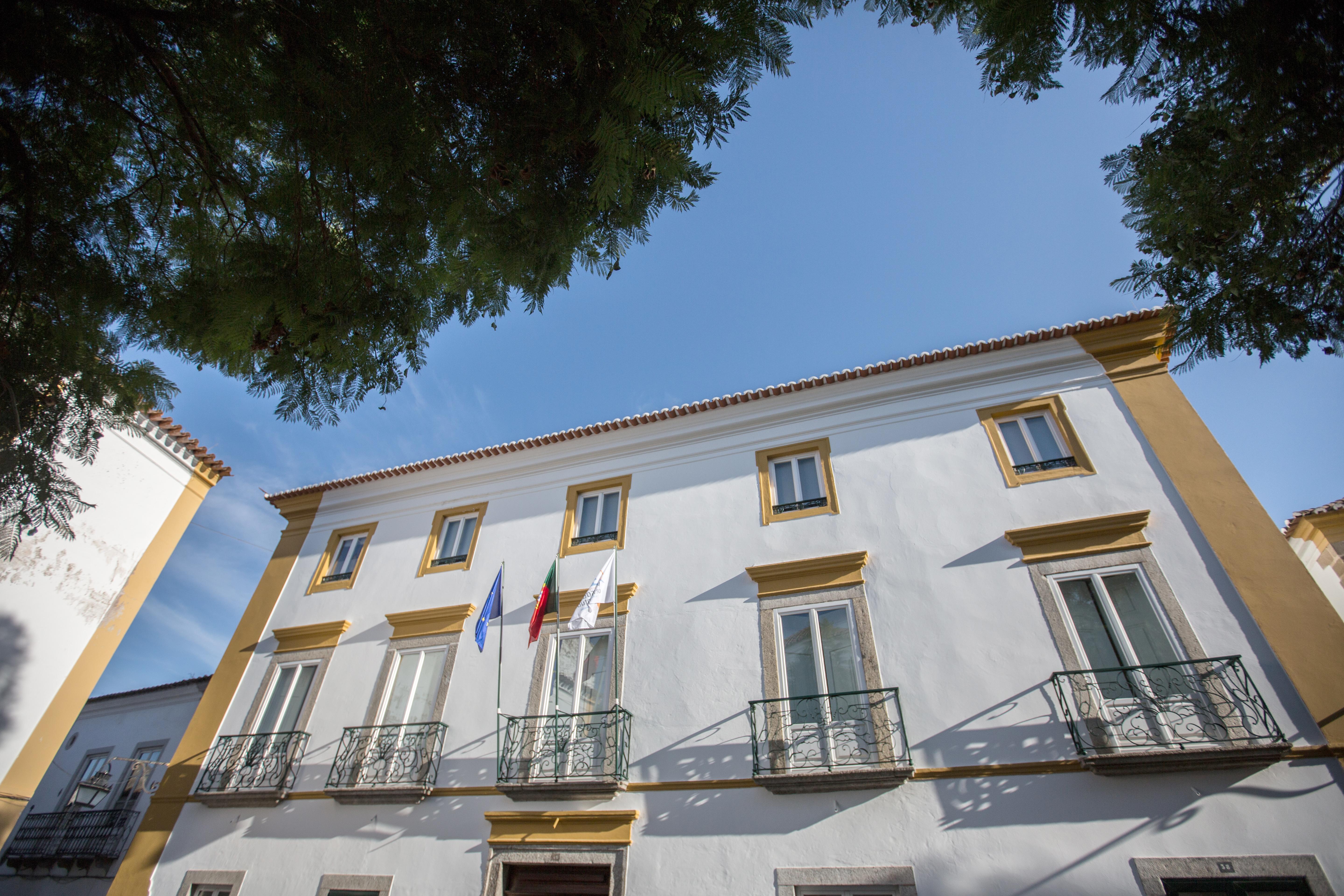 Hi Evora - Pousada De Juventude Экстерьер фото